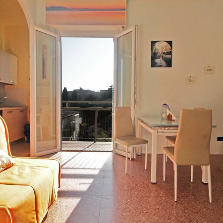 Appartamento Del Sole Desenzano del Garda Dış mekan fotoğraf